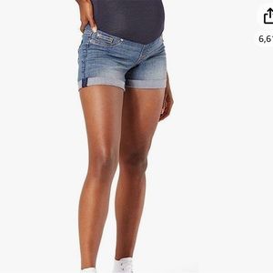 Levi Maternity Shorts